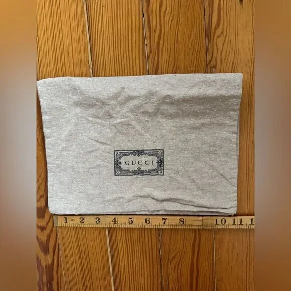 Gucci Dust Bags - Picture 2 of 8